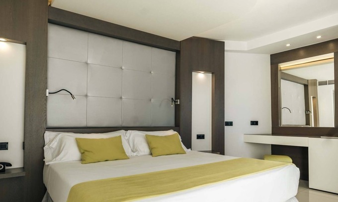 Figueretas Resort | All-Inclusive Joy Junior Suite at the Ibiza Twiins: Panoramic Beach Views