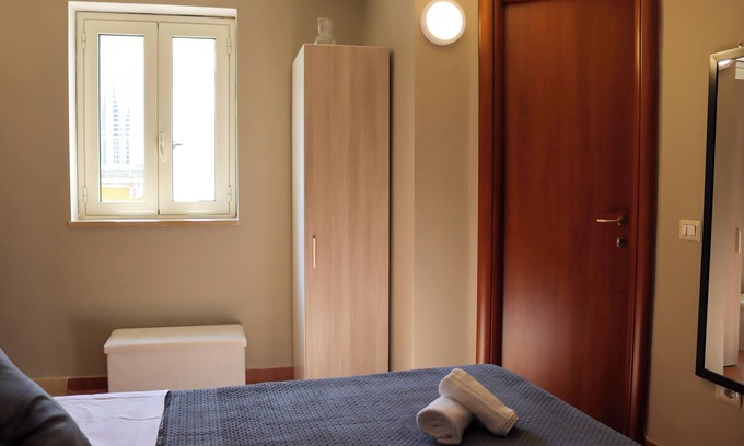 Centro Storico Apartment | All'Ombra Della Reggia