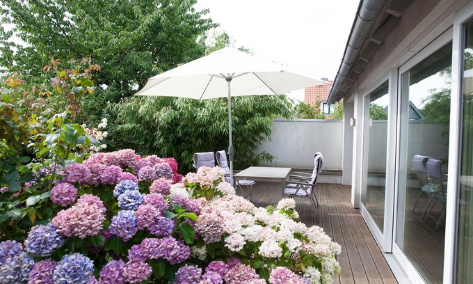 Strande House | Alleinstehendes Haus mit Garten und Terrasse in Strandnähe