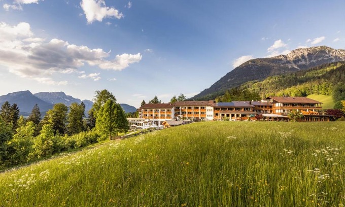 Schoenau am Koenigssee Hotel | Alm- & Wellnesshotel Alpenhof