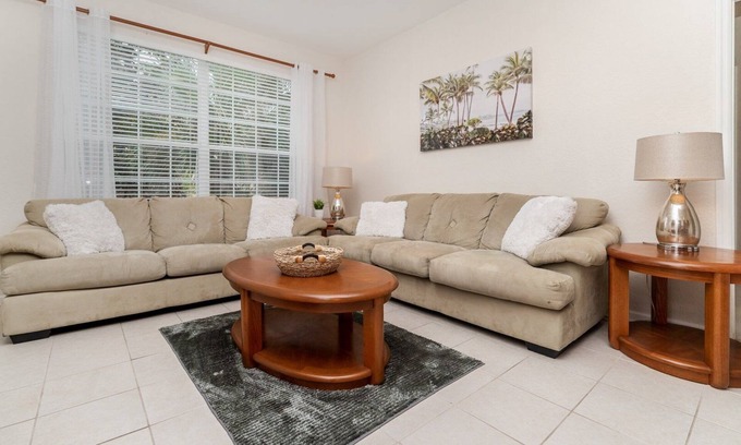 Windsor Hills Condo | ALM2774-204 Summary: