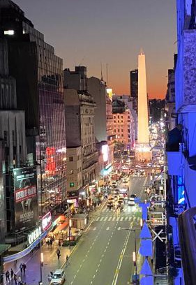 Microcentro Apartment | Alma Obelisco - Departamento con balcón - Vista Obelisco - Centro