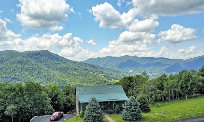 Buck Mountain Cabin | Almost Heaven-Open for Bookings! Views, Hot Tub, AC, WIFI