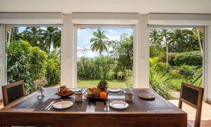 Le Carbet Apartment | Aloé Apartment - Garden and direct beach access
