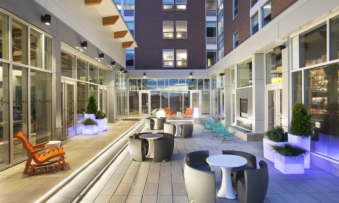 Lakefront Hotel | Aloft Syracuse Inner Harbor