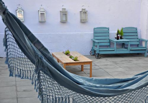 Parede House | Aloha Beach House H