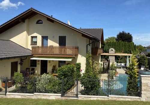 Bernau am Chiemsee Apartment | AlpenAppartement Traumzeit
