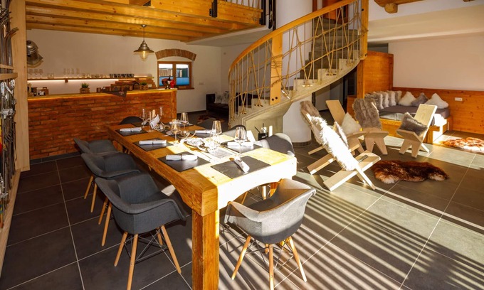 Mittenwald Ski Chalet | Alpenloft 1.0