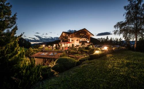 Castelrotto Hotel | Alpine Boutique Villa Gabriela - Adults Only