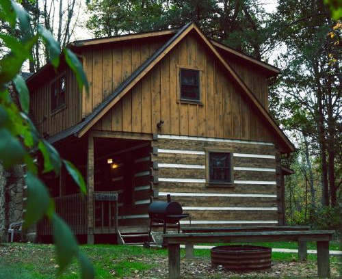 Logan House | Alpine - by The Chalets