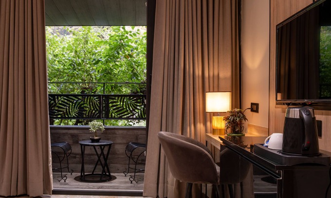 Sidhpur Hotel | Alpine hotel and villas