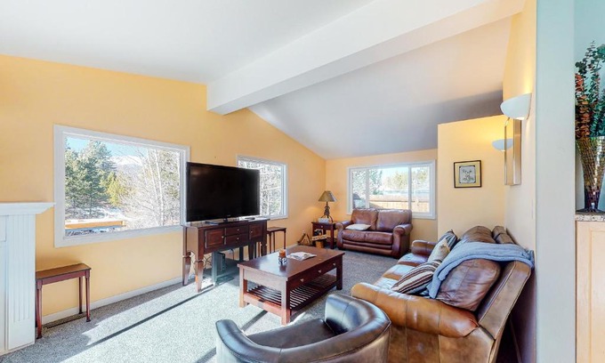 Breckenridge House | Alpine Privacy