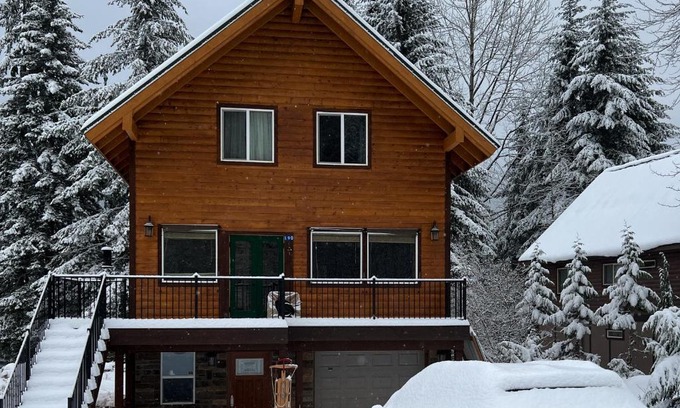 Hyak House | Alpine Trails Lodge