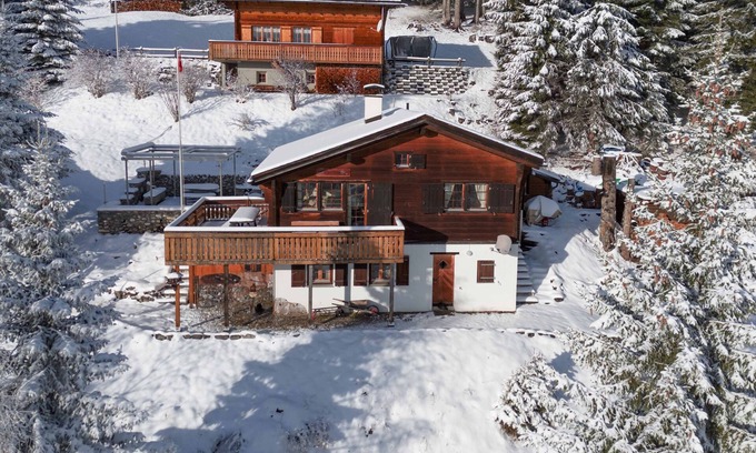Malix Ski Chalet | Alps Retreat