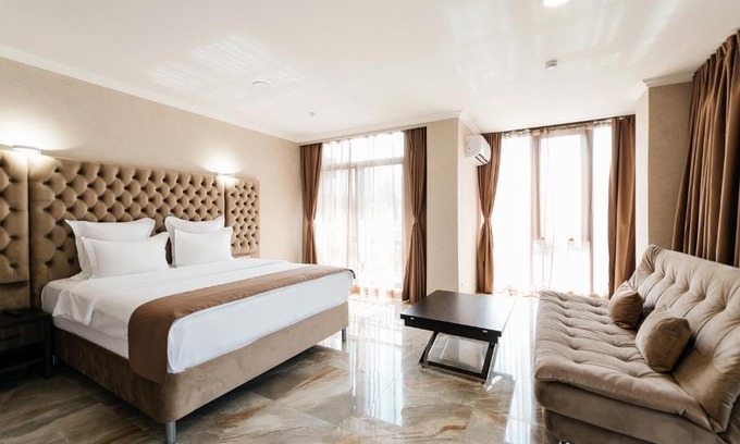 Gorki Gorod Hotel | Alсont Hotel