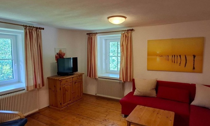 Notsch im Gailtal Cabin | Altes Forsthaus Apartment No. 8 - Wasserleonburg Castle