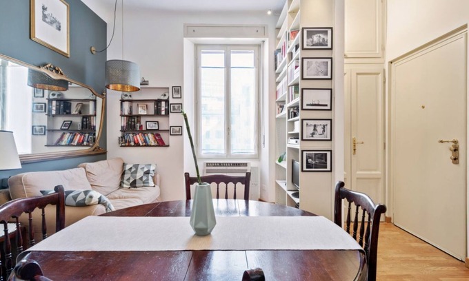 Isola Apartment | ALTIDO Warm Flat for 3 in Isola, 10 min to Centre