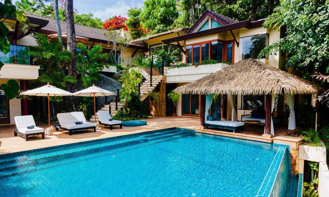 Kata Villa | Aluna villa Oceanfront 4 bedroom in Baan Kata
