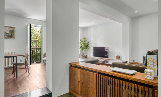 Old Town Apartment | Always Easy I Va Bene
