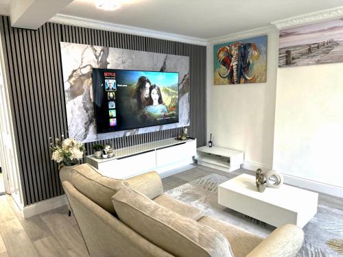 Colchester Apartment | Ama comfort Stay