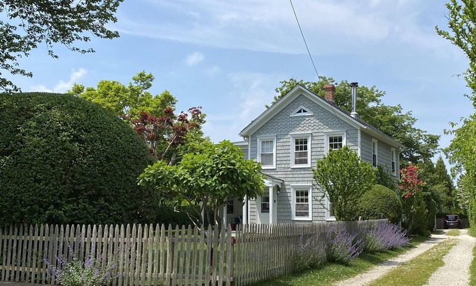Amagansett Other | Amagansett Farmhouse Short Walk to Atlantic Ave Beach