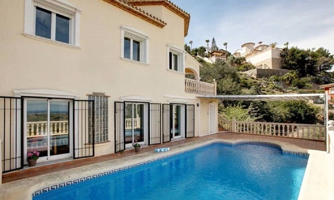 Pedreguer Villa | Amanda: Great 4 bedroom villa with stunning views ,