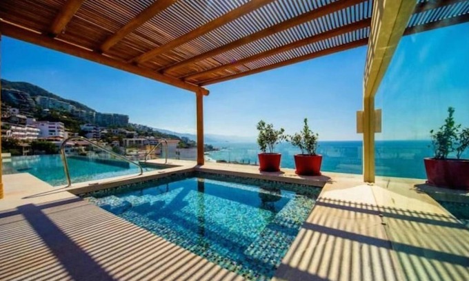 Amapas Apartment | Amapas Pool Apartment V177