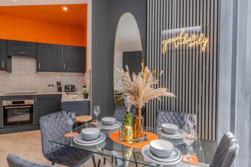 Montpelier Apartment | Amazing 3 Bedroom Flat I Next To Brighton Beach & Shopping Center