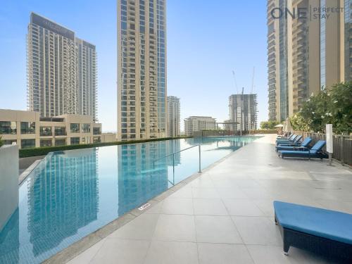Dubai Apartment | Amazing 3BR with Maid room in Creek with Pool&Gym