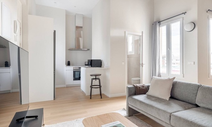 Almagro Apartment | Amazing Almagro 1BR w/Doorman, in the heart of Madrid, by Blueground