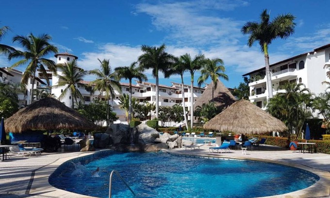 Marina Vallarta Apartment | Amazing apartment with pool view