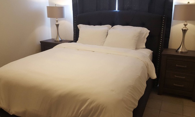 Las Vegas Apartment | Amazing apartment in a simple location near strip!