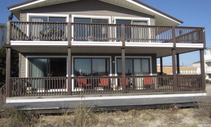 South End Condo | Amazing Beachfront Property at a Great Price