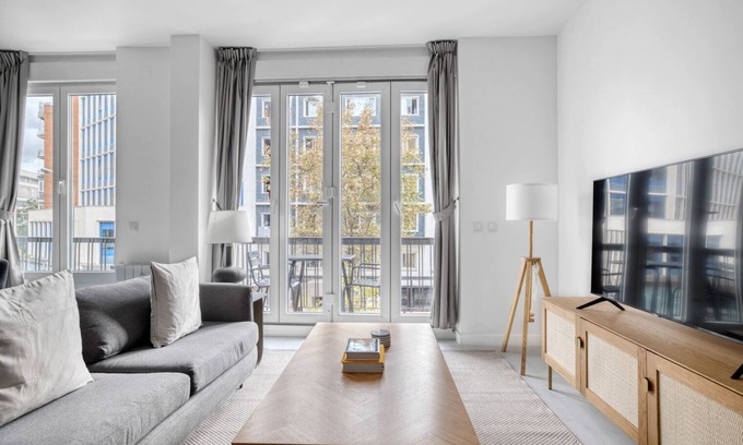 Chamberi Apartment | Amazing Chamberi 2BR, in the heart of Madrid, by Blueground