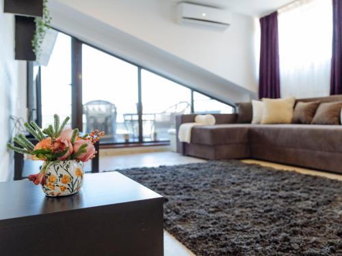 Kiseleff Apartment | Amazing City Views - Charming Penthouse & Aparment