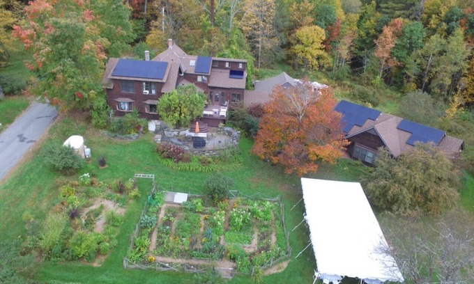 Shelburne Falls House | Amazing Country Getaway/Buckland Retreat House