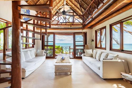 Chacchoben House | Amazing ECO Palapa at Private Beach in Sian Kaan.