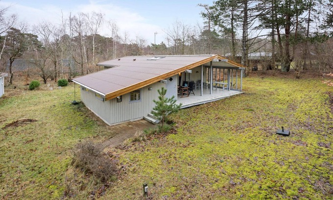 Hoeve Strand House | Amazing home in Fårevejle with WiFi