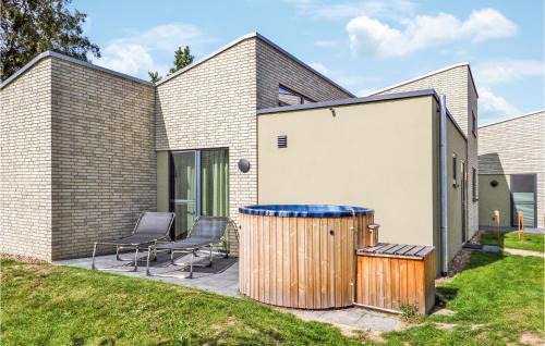 Lembruch House | Amazing Home In Lembruchdümmer See
