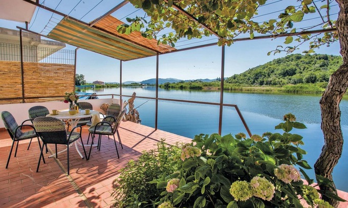 Blace House | Amazing home in Opuzen with WiFi