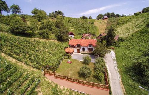 Vinica House | Amazing Home In Vinica With Sauna