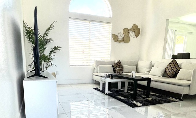 Sunrise Valley House | Amazing House🌟close the downtown
