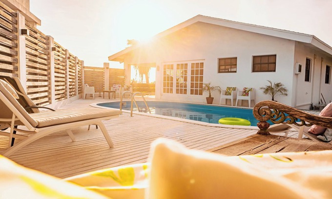 Kamay House | Amazing island View -Retreat in laid-back luxury with a spectacular view.