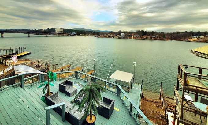 Rockwell Cottage | Amazing Lake front Home with New Fall Specials Book Now