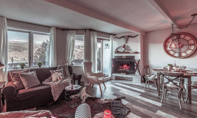 Mont-Tremblant Condo | Amazing Lake/Mountain View 5min to Tremblant 491
