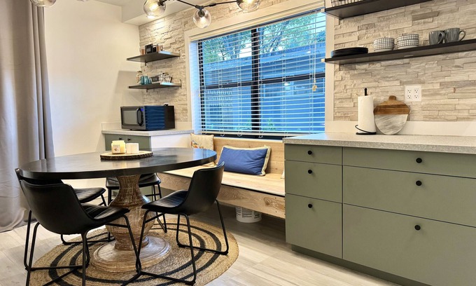 Downtown Fort Lauderdale Apartment | Amazing Location! New 2/1 by Las Olas Blvd.