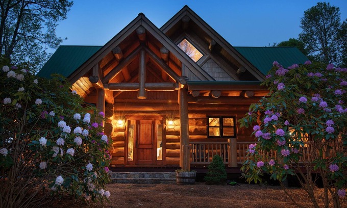 Banner Elk House | Amazing mountain views, centrally located near Boone-Banner Elk, pet-free