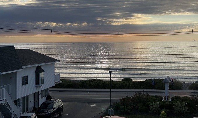York Beach Apartment | Amazing oceanfront property with large deck!