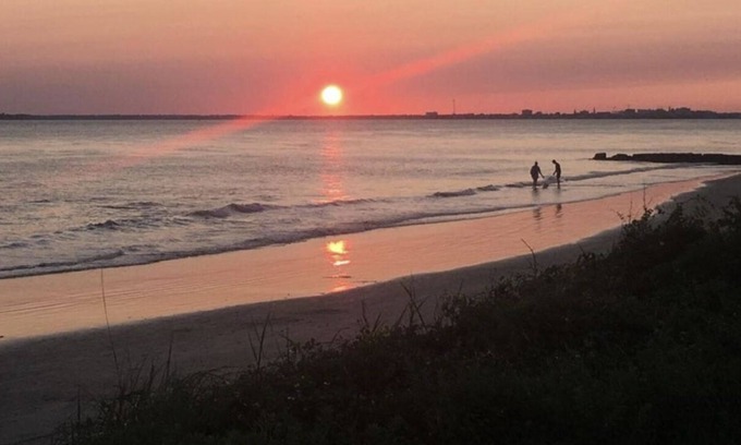 Charleston County Condo | Amazing Sunsets & Virtually Private Beach