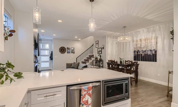 West Colfax House | Amazing Townhome w/Rooftop Deck in W. Denver